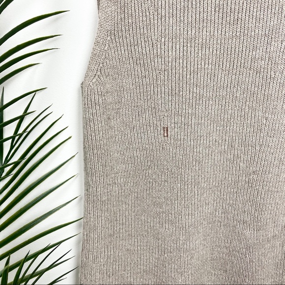 KIT and ACE Traverse Sleeveless Turtleneck Sweater - Picture 6 of 9